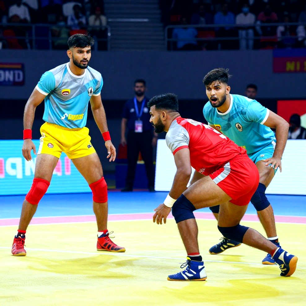 अहमदाबाद, 7:04 की सीटी और वह स्कोरबोर्ड जो भारत की असली ताकत नहीं बताएगा